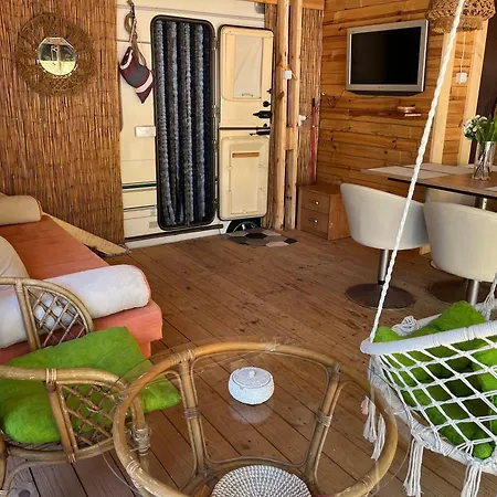 каравана бамбоо 캠프장 소조폴